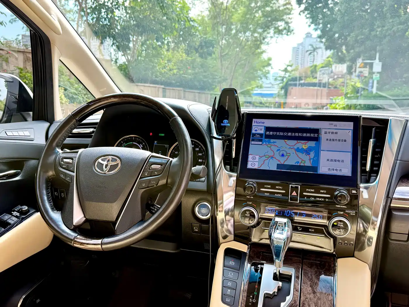 Toyota Vellfire 2021 Crown Hybrid 2.5L HV Premium Edition фото 8