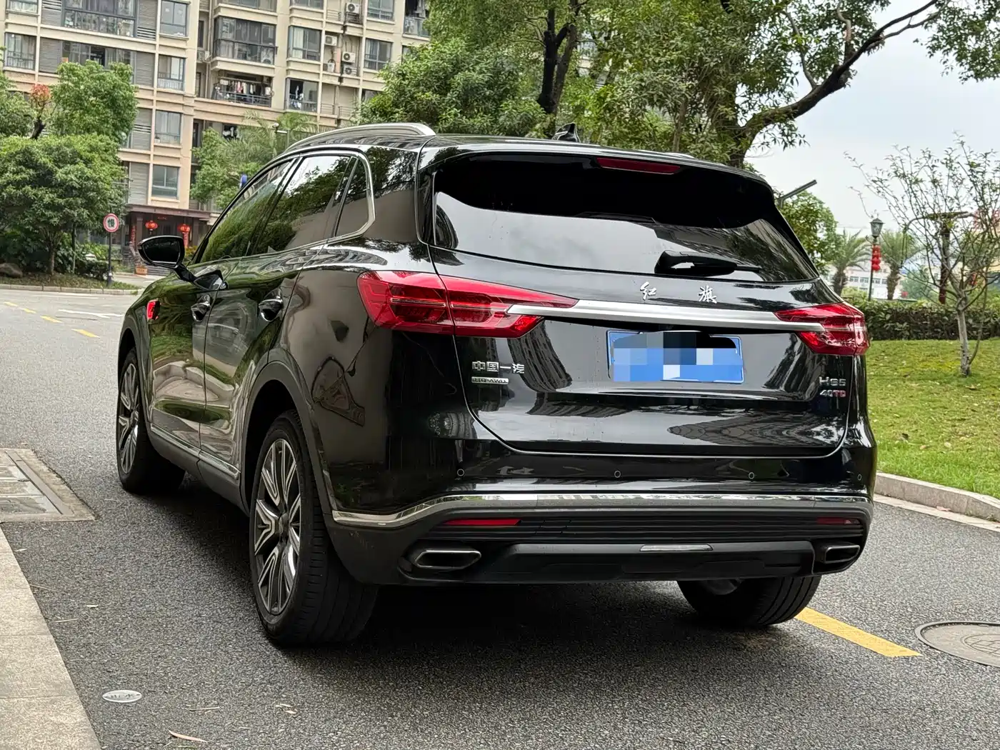 Hongqi HS5 2022 Facelift 2.0T Smart Flag Enjoyment AWD Edition фото 15