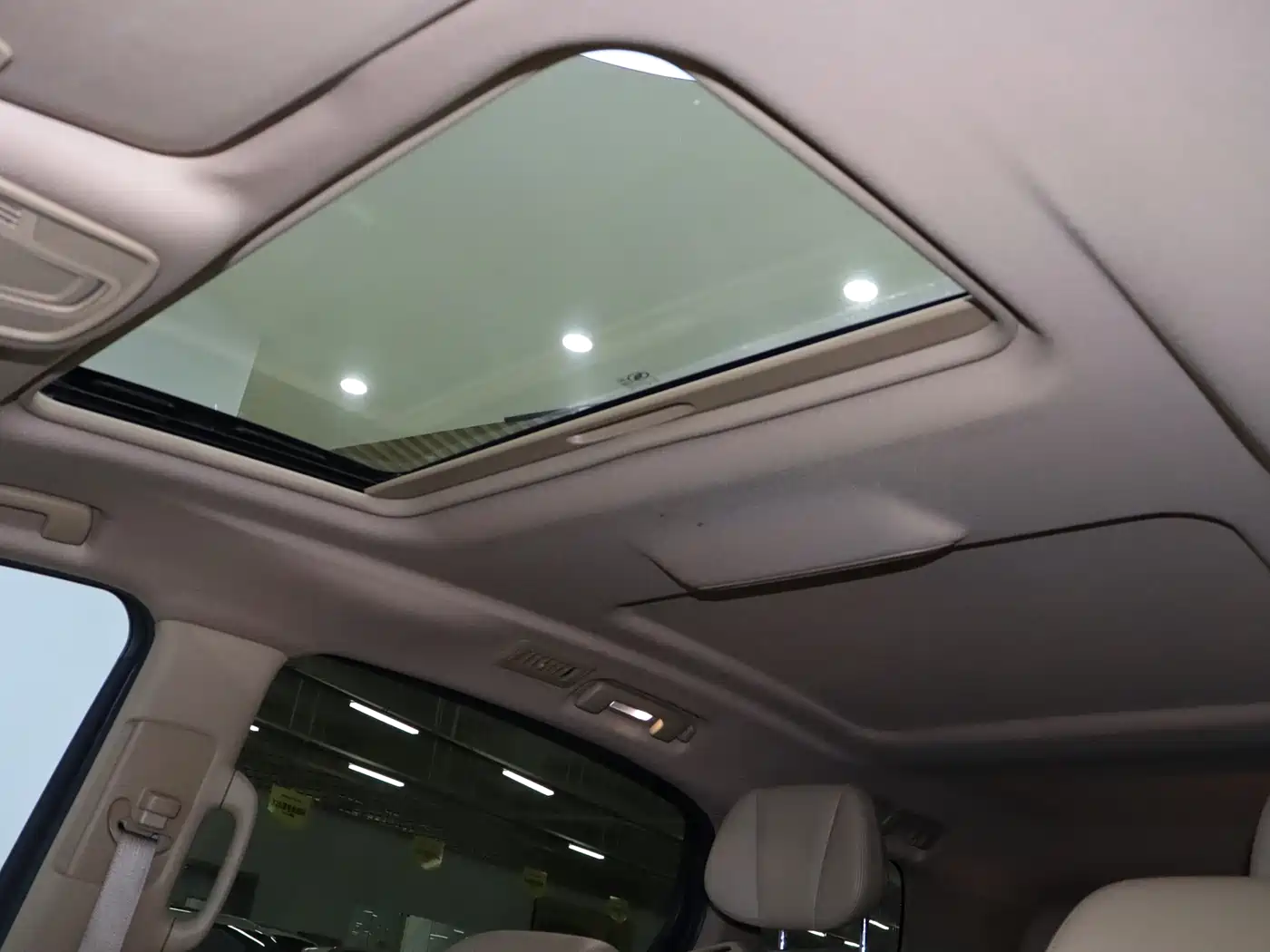 Buick GL8 2021 ES Landlord 653T Premium фото 22