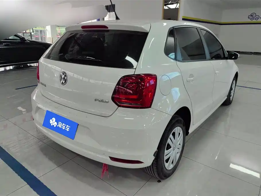 Volkswagen Polo 2016 1.4L Manual Trend фото 3