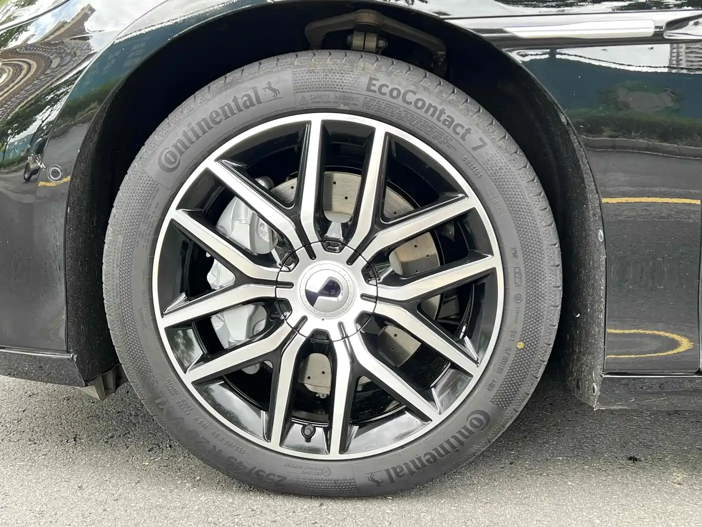 Denza Z9 2024 Model 1100km AWD Pro Edition фото 3