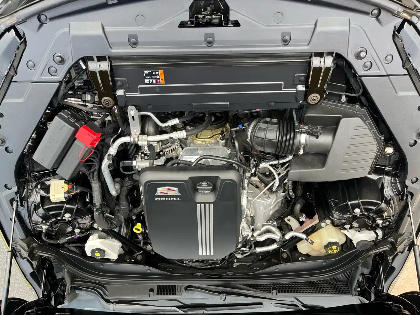 Cadillac CT5 2024 2023 28T Luxury Style (Standard Edition)