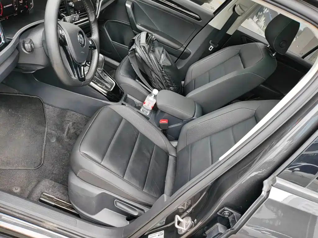 Photo 15 - Volkswagen T-ROC