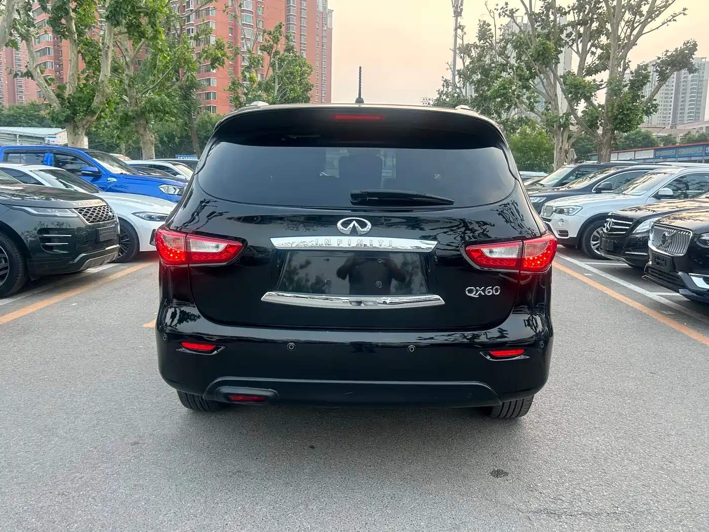Infiniti QX60 (Import) 2015 2014 2.5 S/C Hybrid AWD All-Round Edition