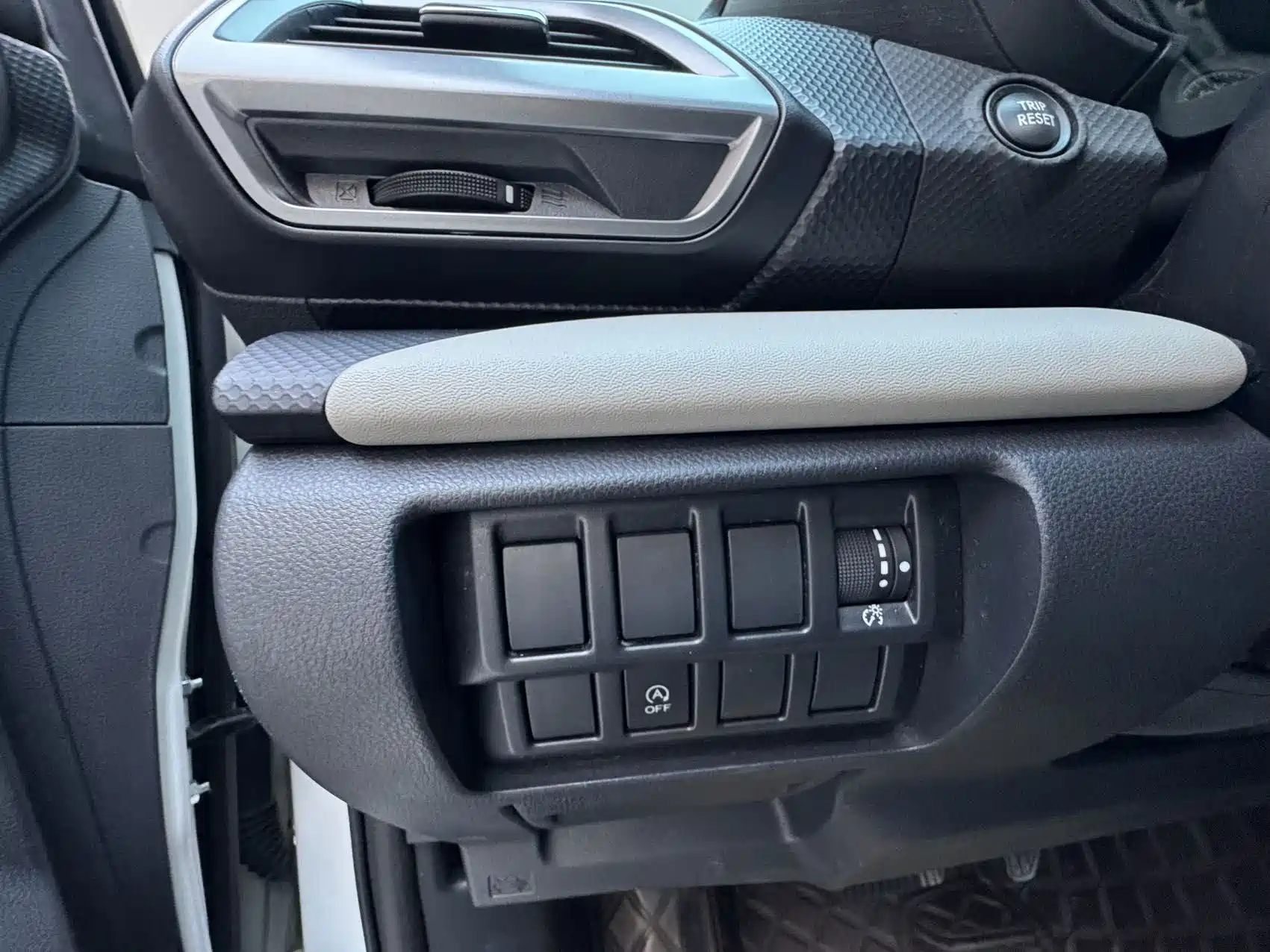 Photo 18 - Subaru Forester