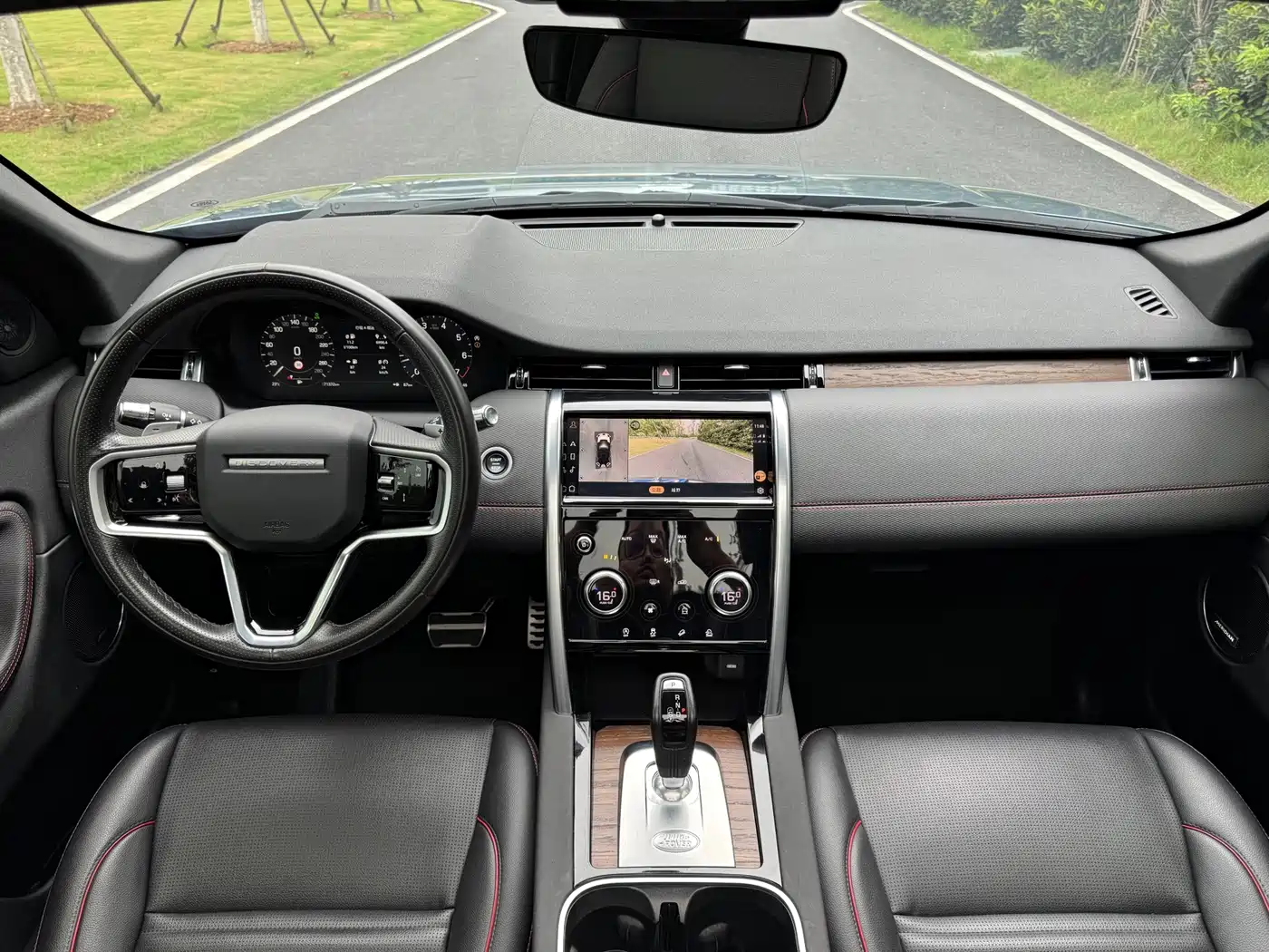 Фото 11 - Land Rover Discovery Sport