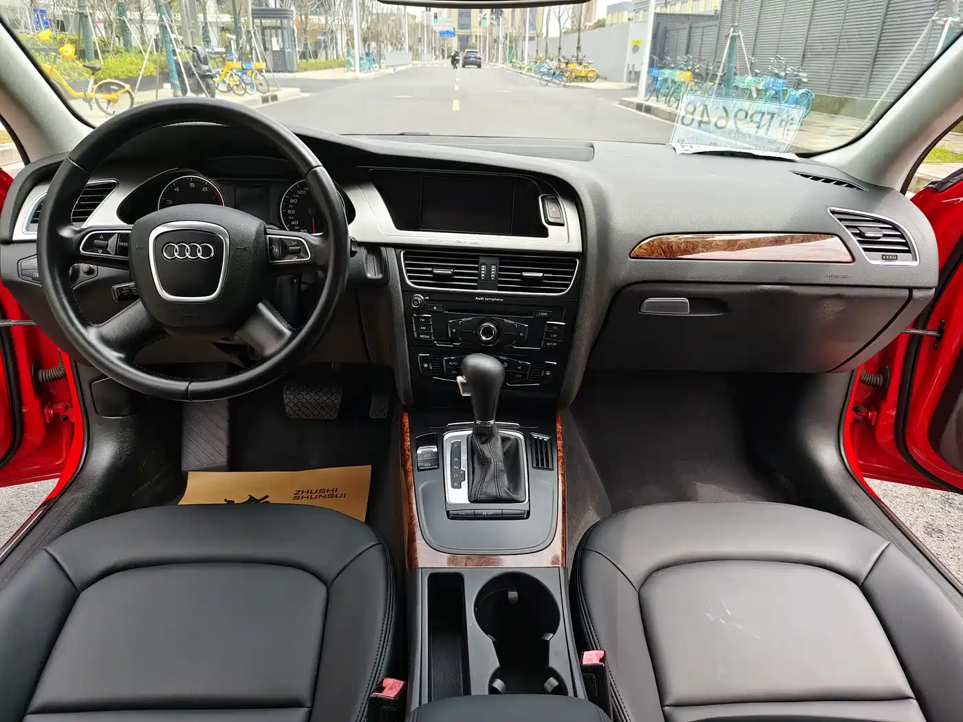 Audi A4L 2011 2.0 TFSI Standard фото 9
