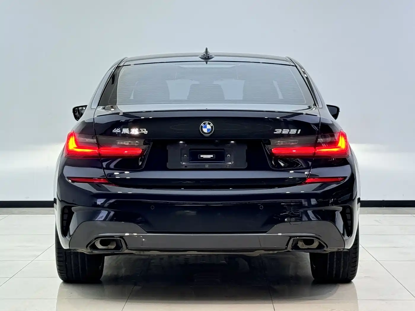BMW 3 SERIES
