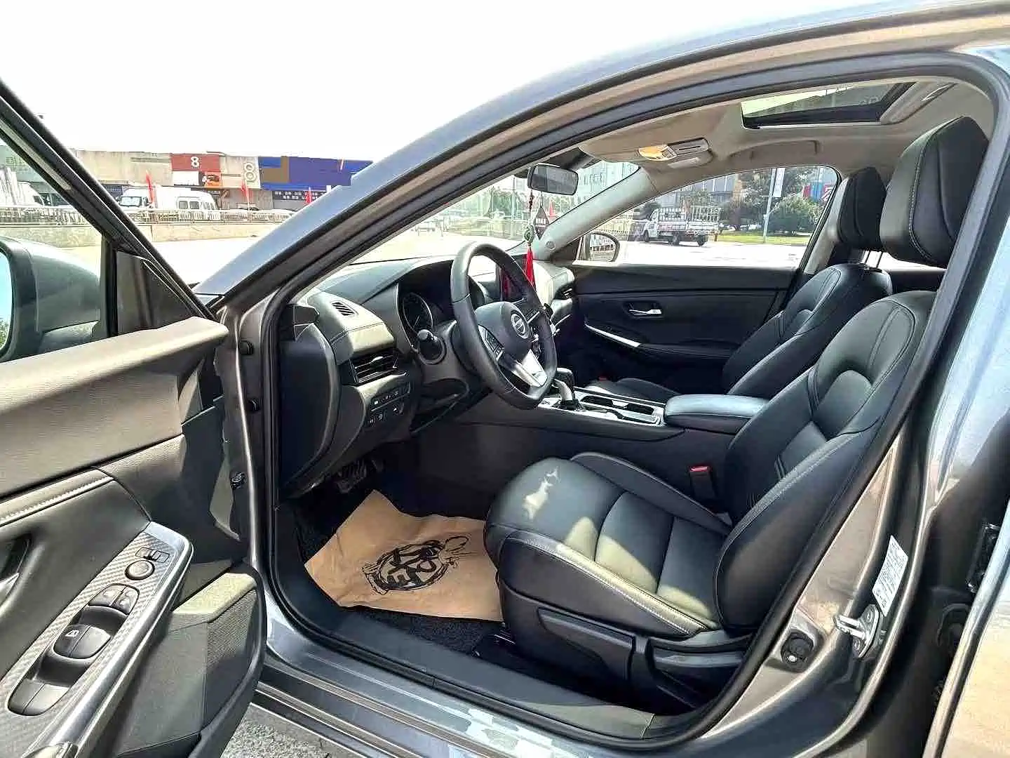 Фото 8 - Nissan Sylphy