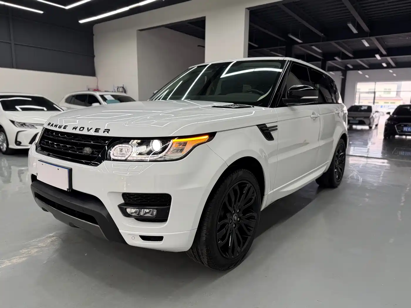 Land Rover Range Rover Sport 2017 3.0 SC V6 HSE DYNAMIC