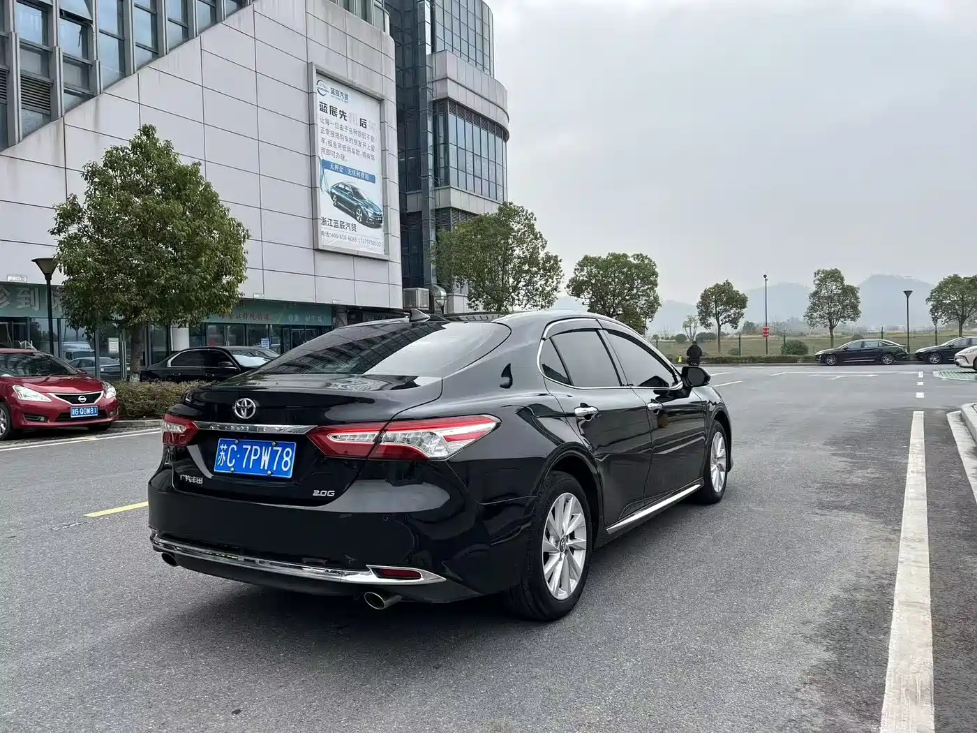 Toyota Camry 2023 2.0G Luxury Edition фото 5