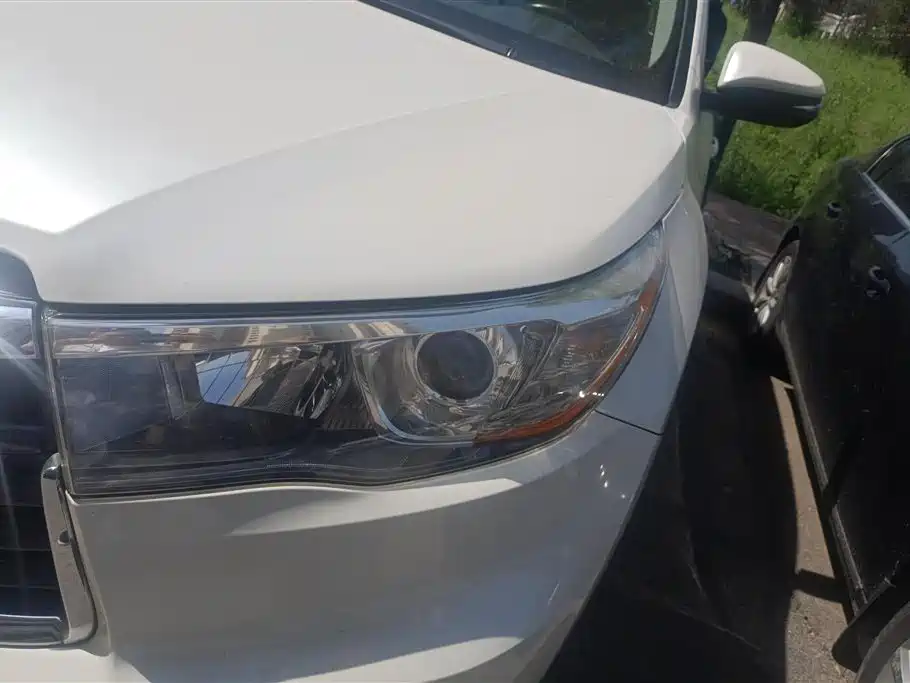 Toyota Highlander 2015 2.0T AWD Luxury Edition 7-seater фото 5