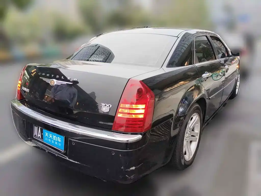 Chrysler 300C 2007 2006 Model 2.7L Luxury Edition