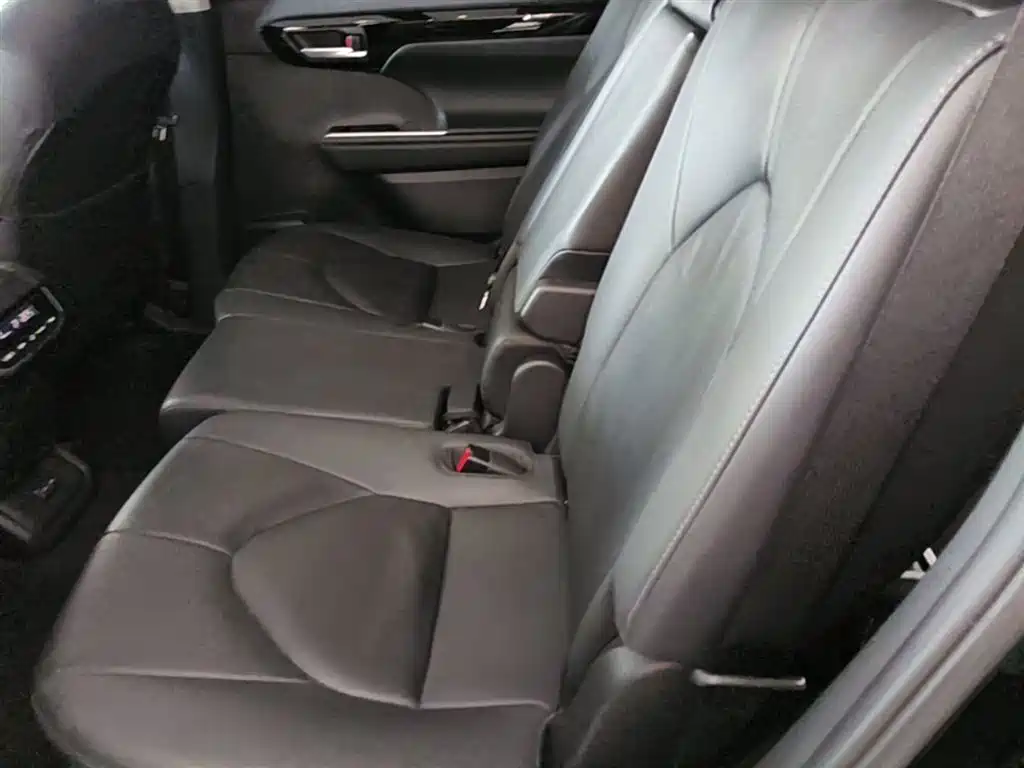 Toyota Highlander 2022 380T 4WD Premium 7-Seater фото 24