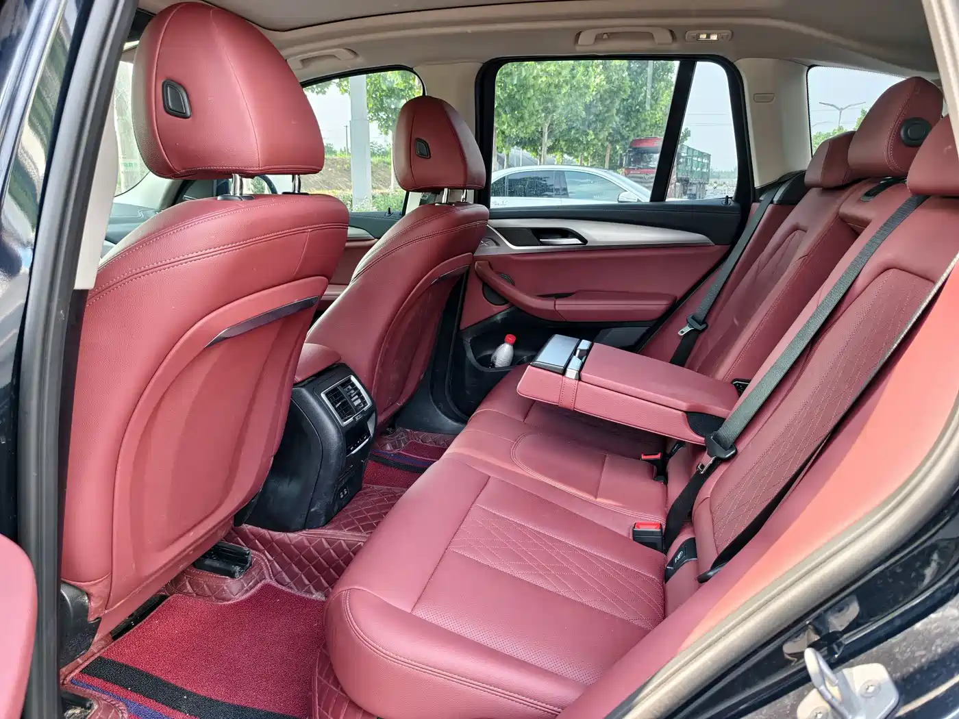 BMW iX3 2024 Innovation Leader фото 6