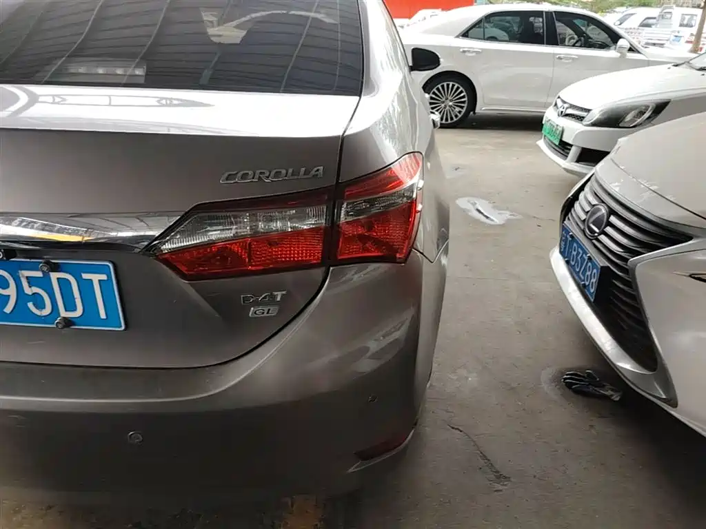 Toyota Corolla 2017 Facelift 1.2T S-CVT GL фото 8