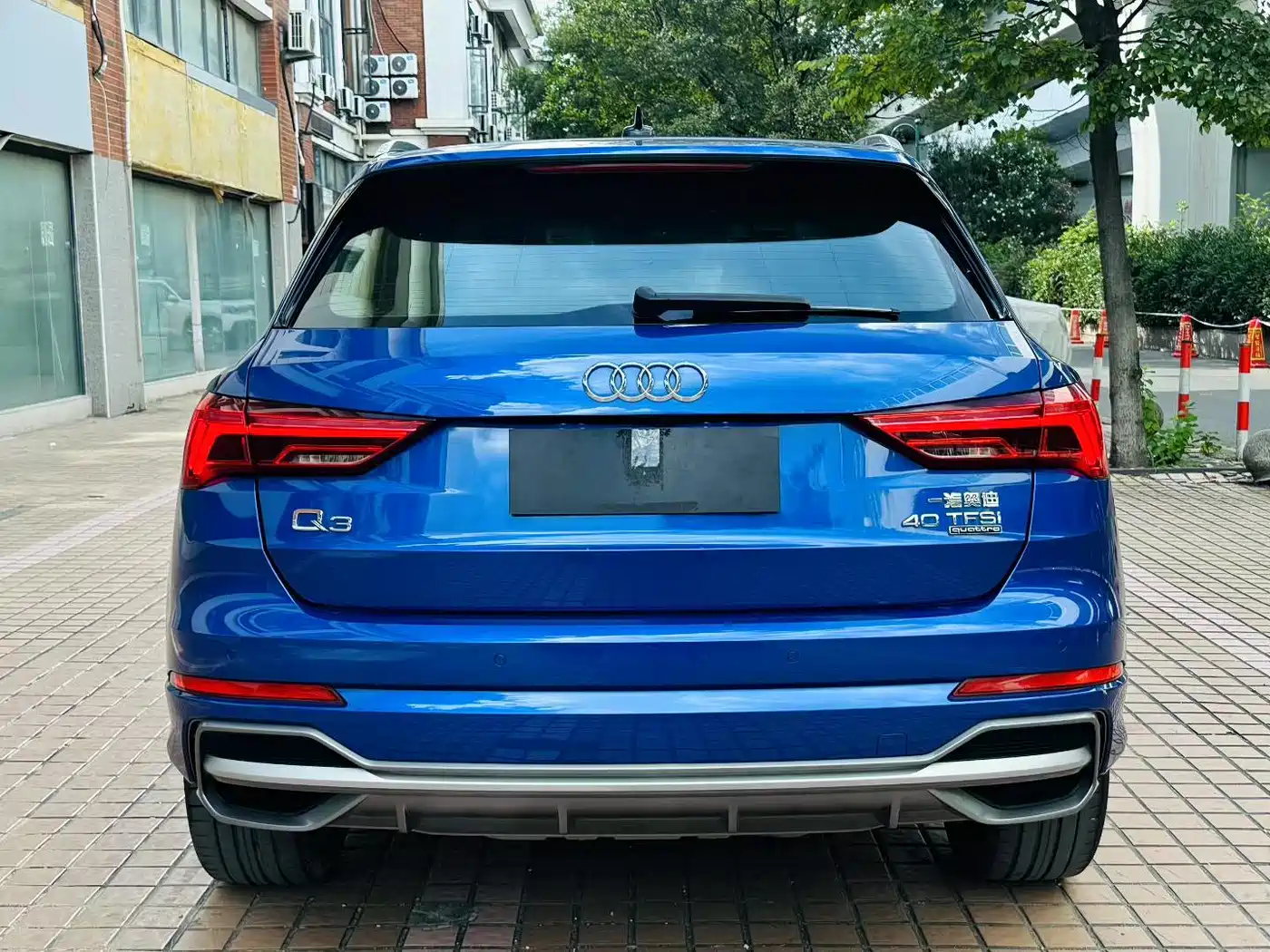 Фото 8 - Audi Q3