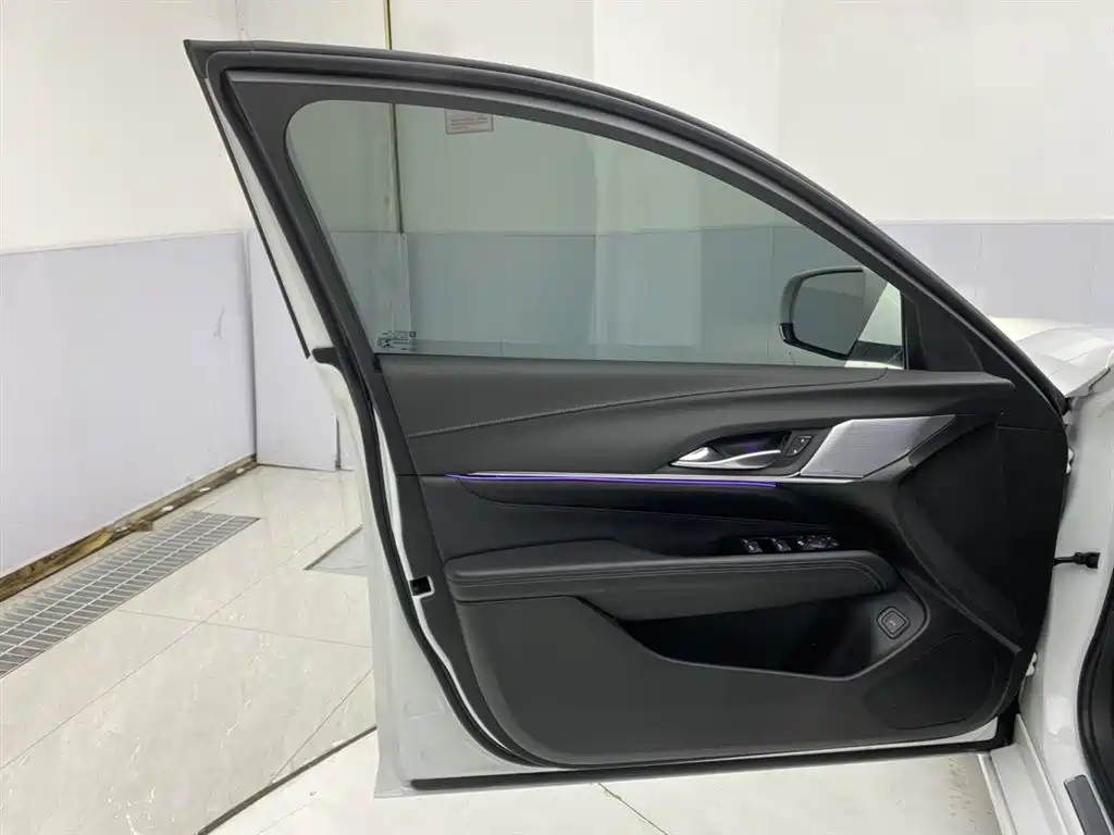 Cadillac CT4 2022 28T Luxury Model фото 16