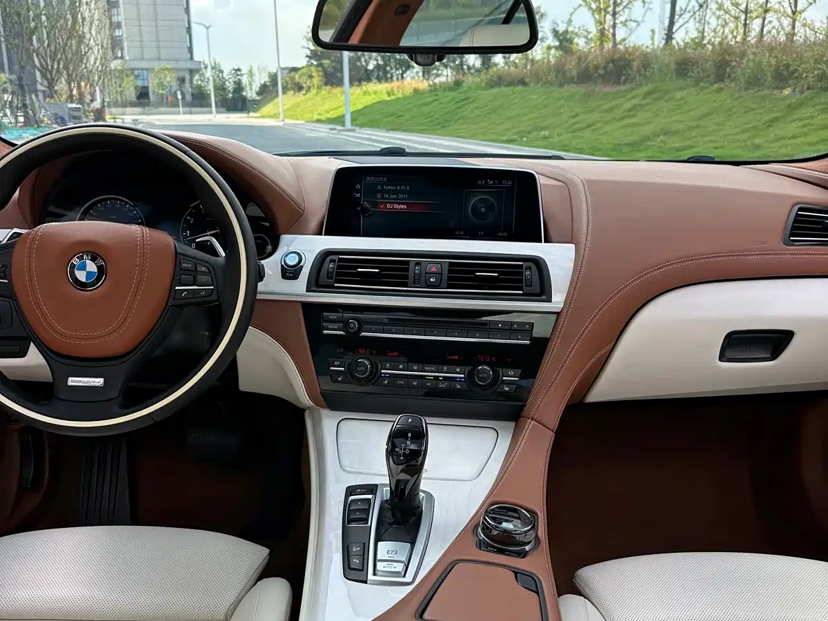 BMW 6 Series 2016 640i xDrive Gran Coupe фото 30