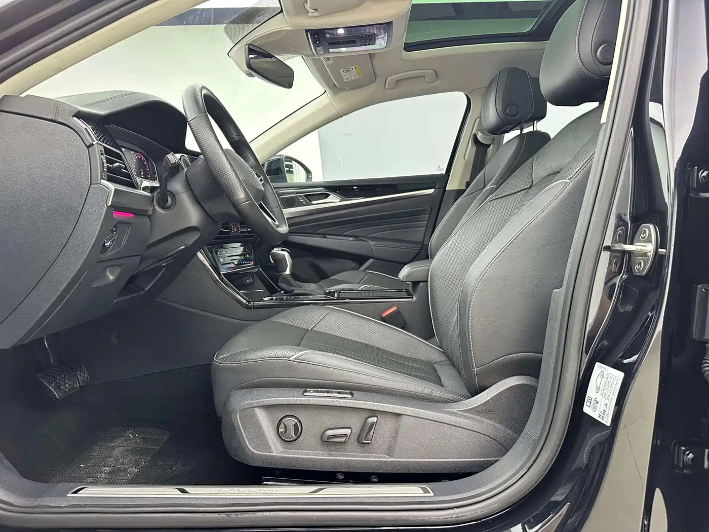 Фото 4 - Volkswagen Passat