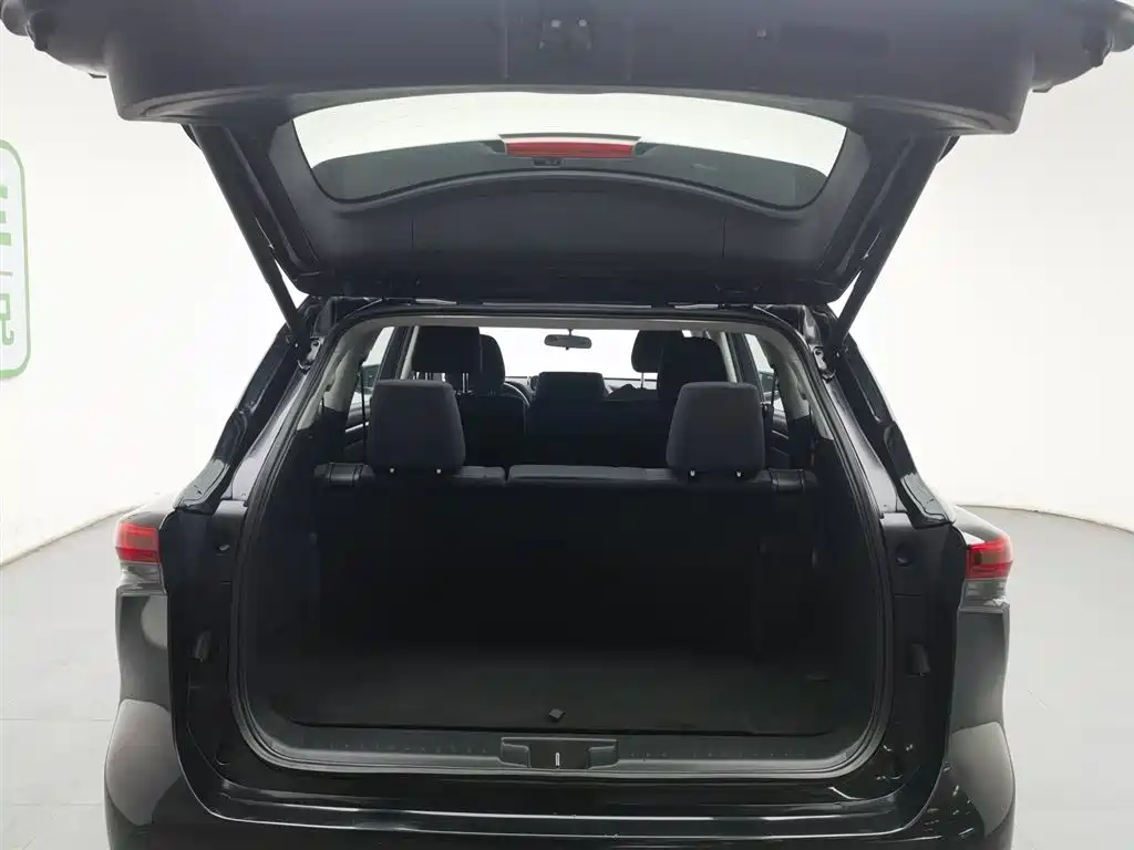 Toyota Highlander 2023 2.5L Smart Hybrid Dual Engine AWD Elite 7-Seater фото 16