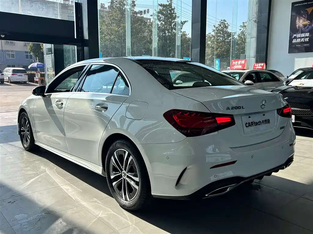 MERCEDES-BENZ A CLASS