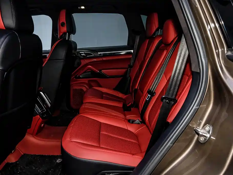 Porsche Cayenne 2011 Cayenne 3.0T фото 11