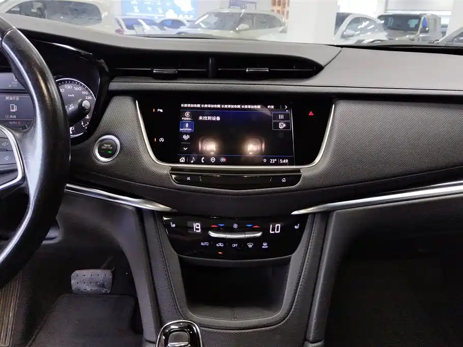 Cadillac XT5 2022 2.0T 2WD Luxury фото 13