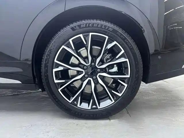 ZEEKR 7X 2026 2026 Model 75kWh RWD Smart Driving Edition