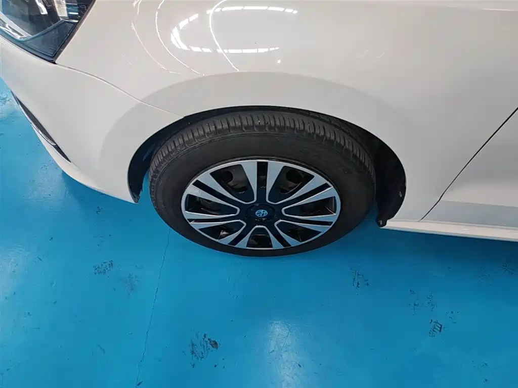 Volkswagen Polo 2016 1.6L Automatic Comfort фото 23