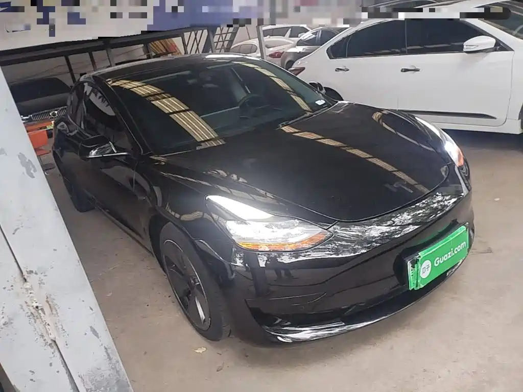 Photo 4 - Tesla Model 3