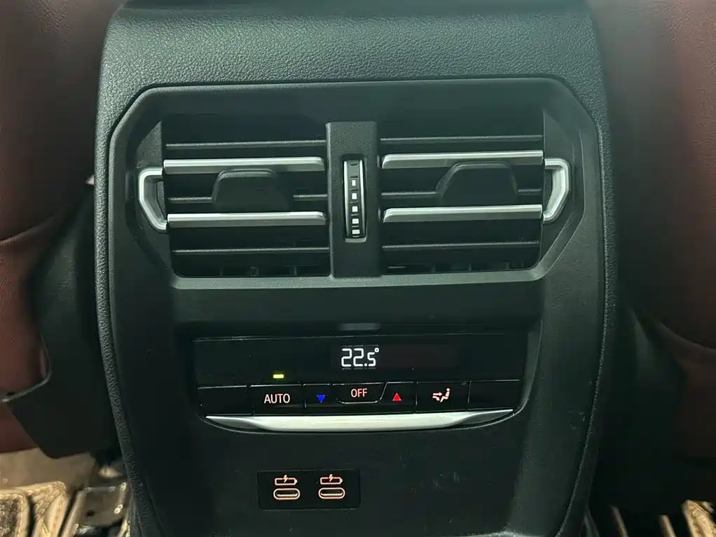 BMW 3 Series 2023 320Li M Sport Package фото 15