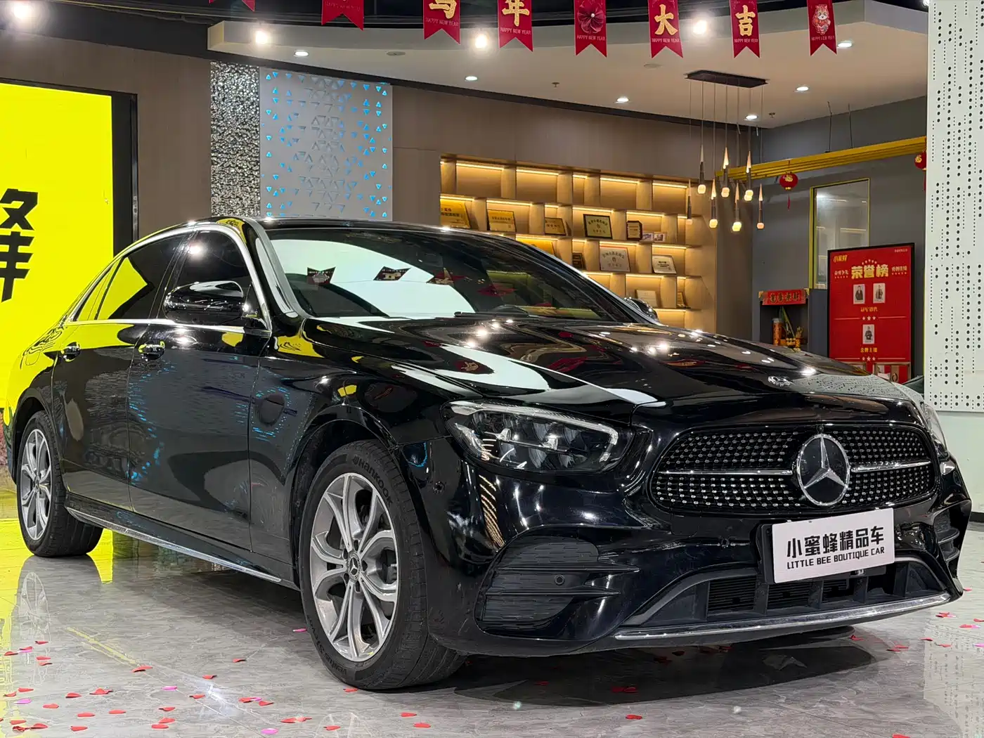 MERCEDES-BENZ E CLASS