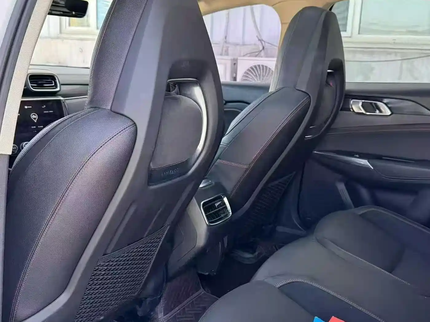 Lynk & Co 02 2018 Model 1.5T DCT 2WD Yao Pro Edition China V фото 6