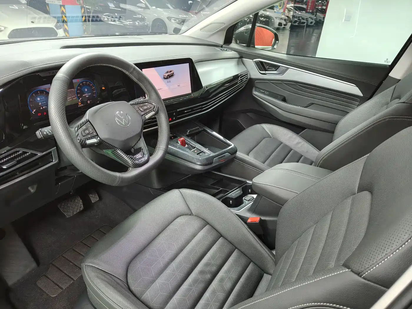 Volkswagen Talagon 2023 380TSI 4WD Luxury Pro Edition фото 13