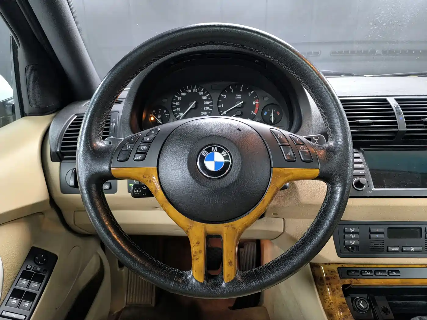 BMW X5 (Import) фото 7
