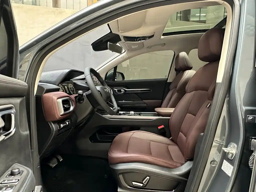 Geely Okavango 2022 2022 Model 1.8TD DCT Flagship 7-Seater
