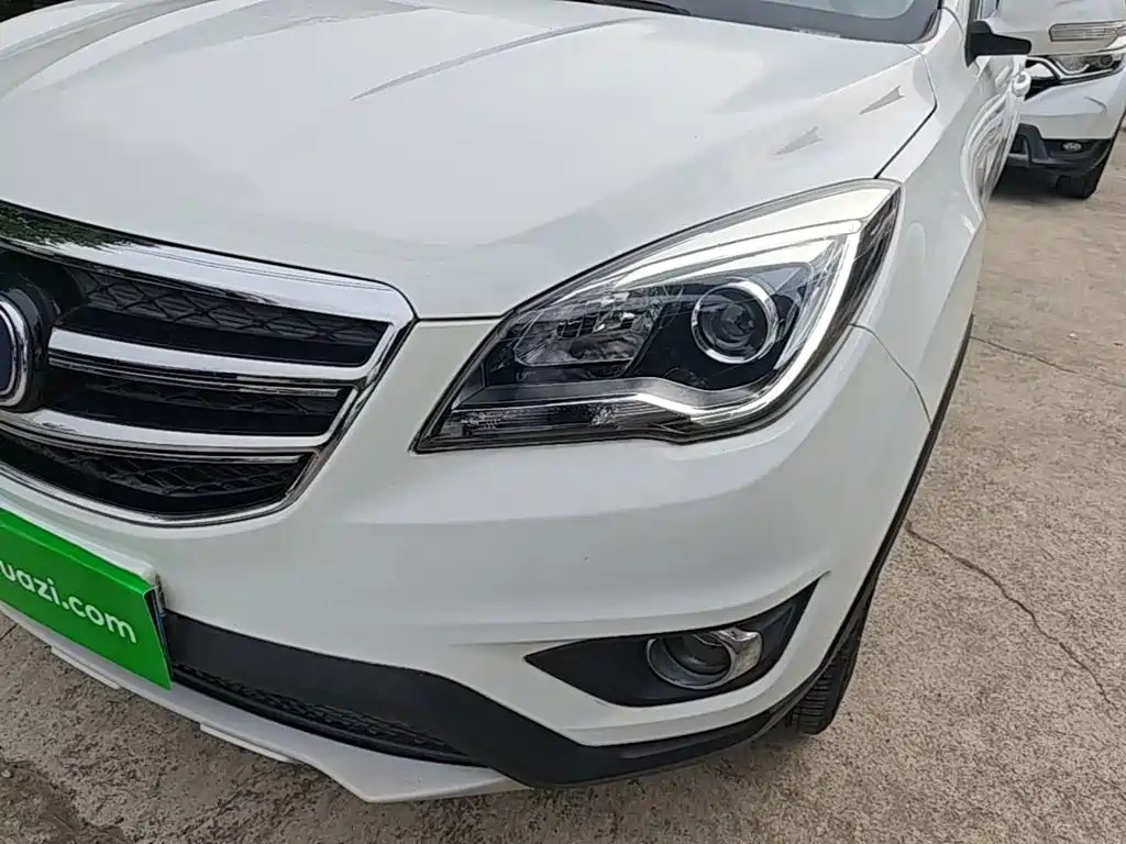 Фото 24 - Changan CS35