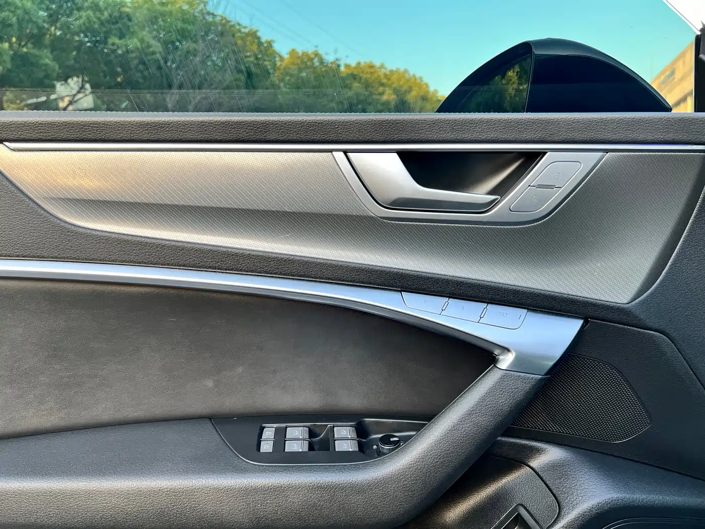 Audi A7 2023 Model 45 TFSI Premium Selection Edition фото 4