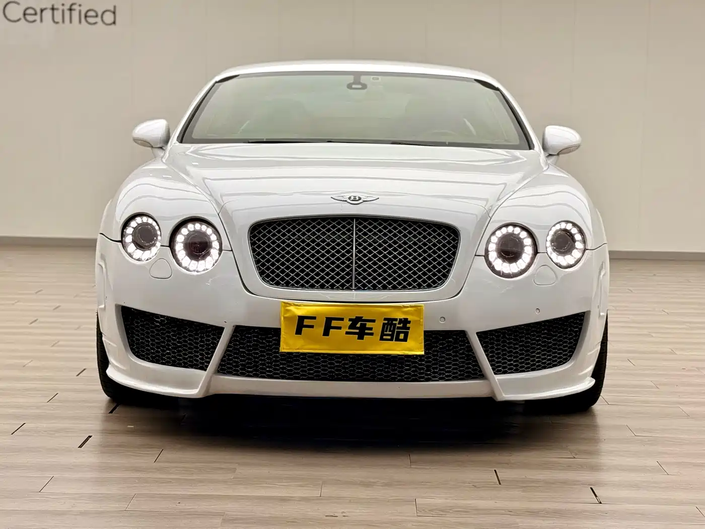 Bentley Continental фото 3