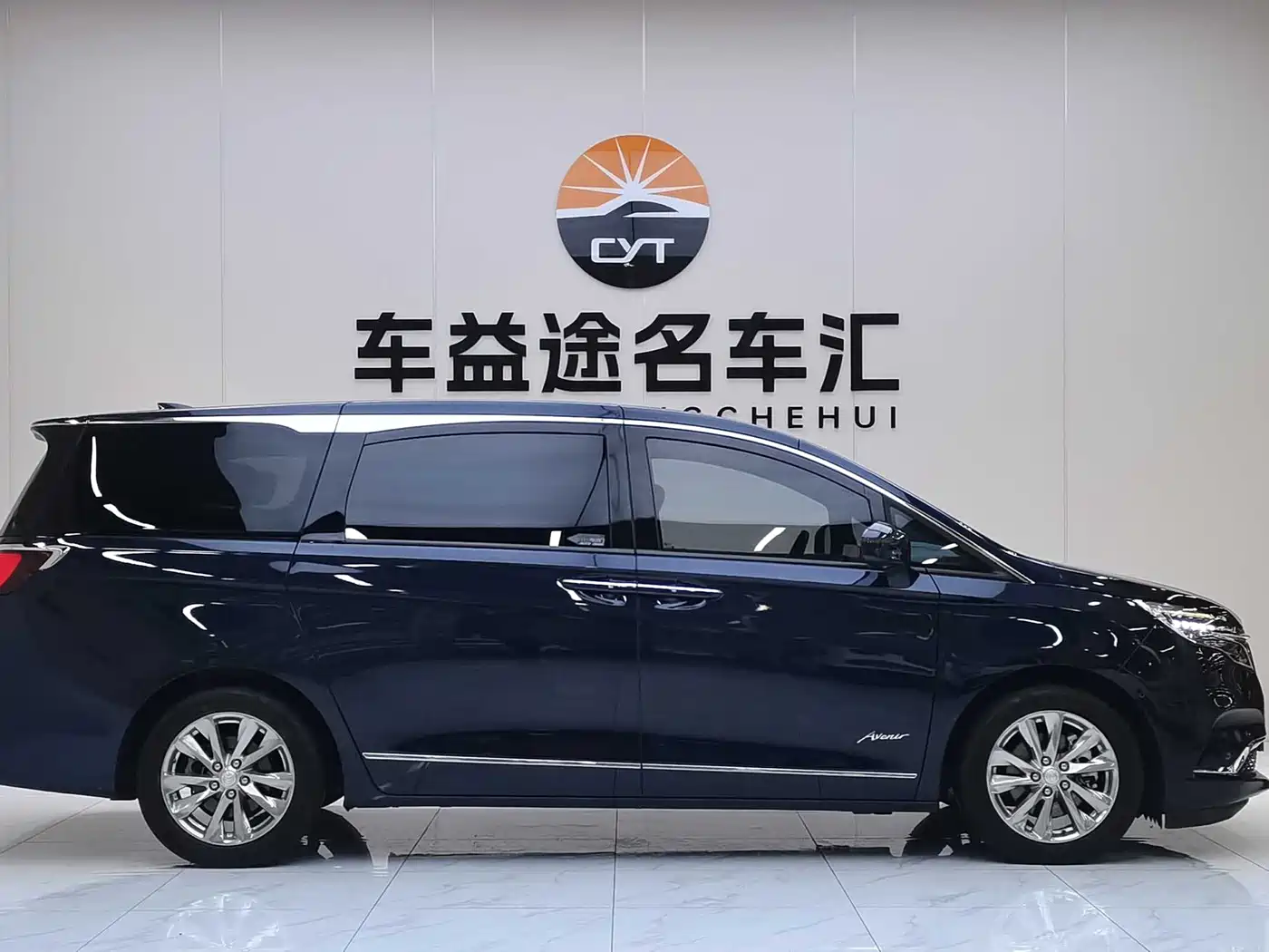 Фото 16 - Buick GL8