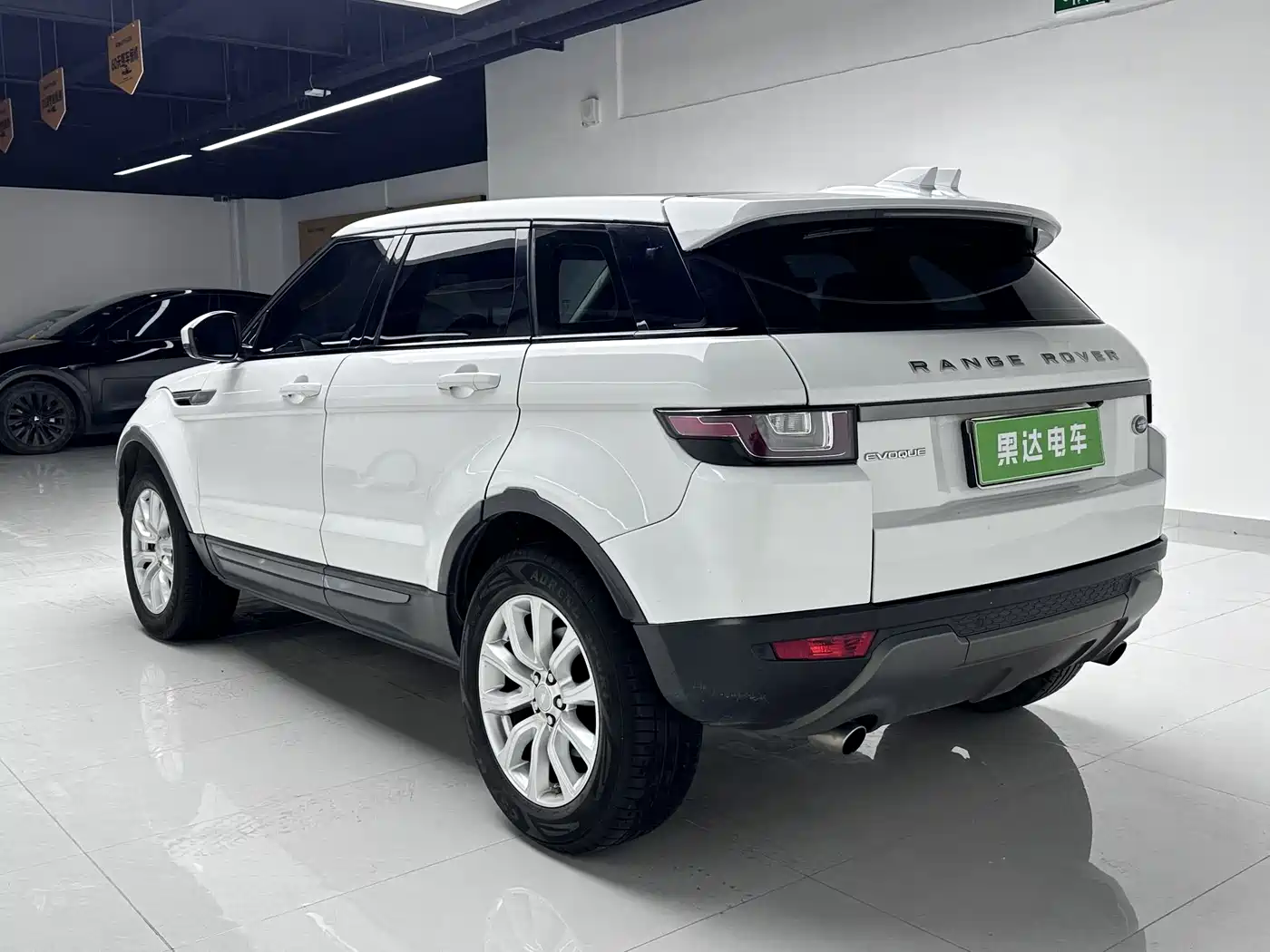 Land Rover Range Rover Evoque 2018 240PS PURE Trend фото 3