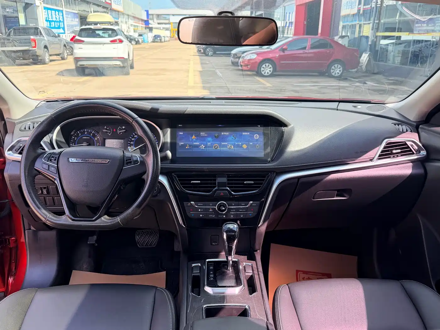 Venucia T90 2018 2018 2.0L CVT Smart Connected Premium Edition China VI