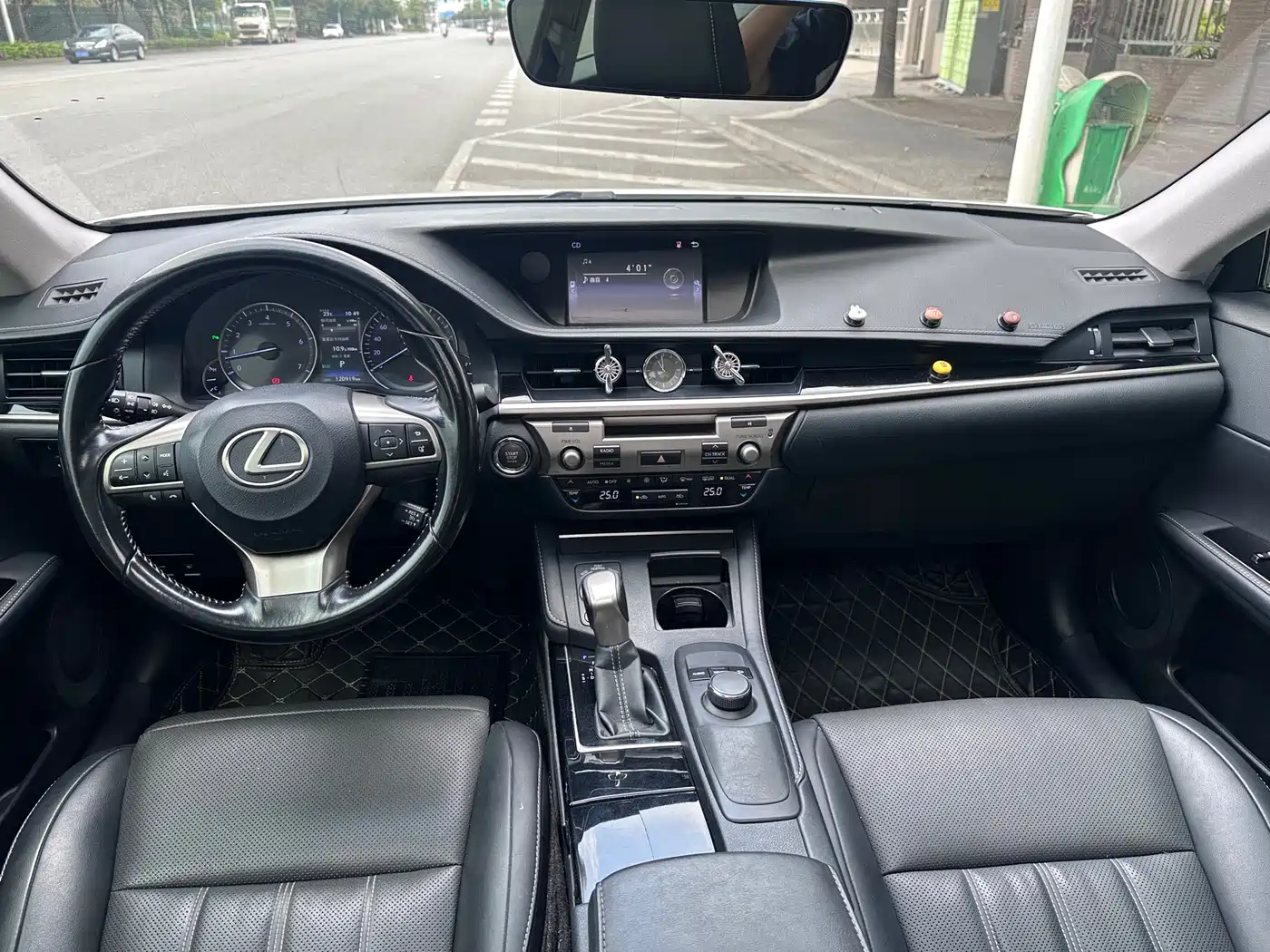 Lexus ES 2015 200 Elite Edition фото 10