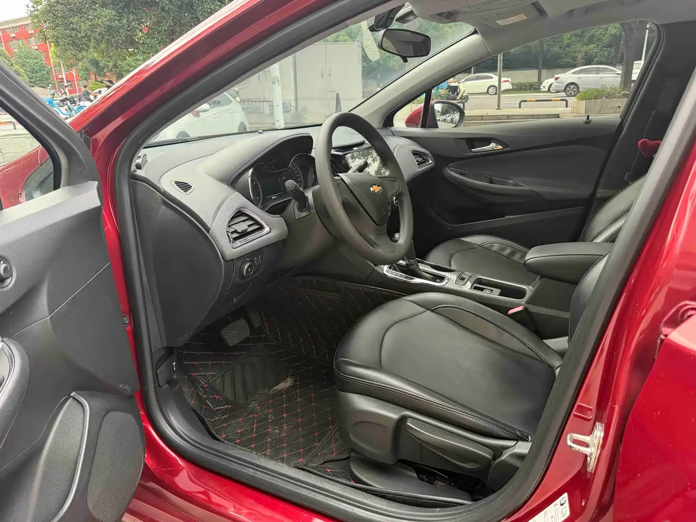Chevrolet Cruze 2018 2018 320 Automatic Pioneer Sunroof Edition