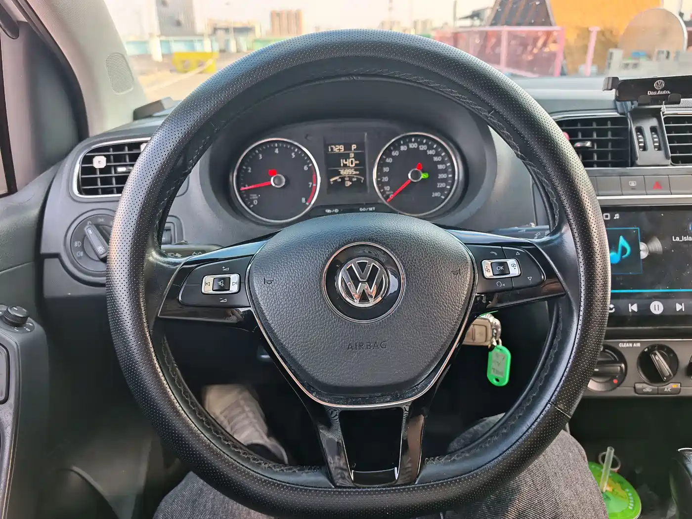 Volkswagen Polo 2016 1.6L Automatic Comfort фото 13