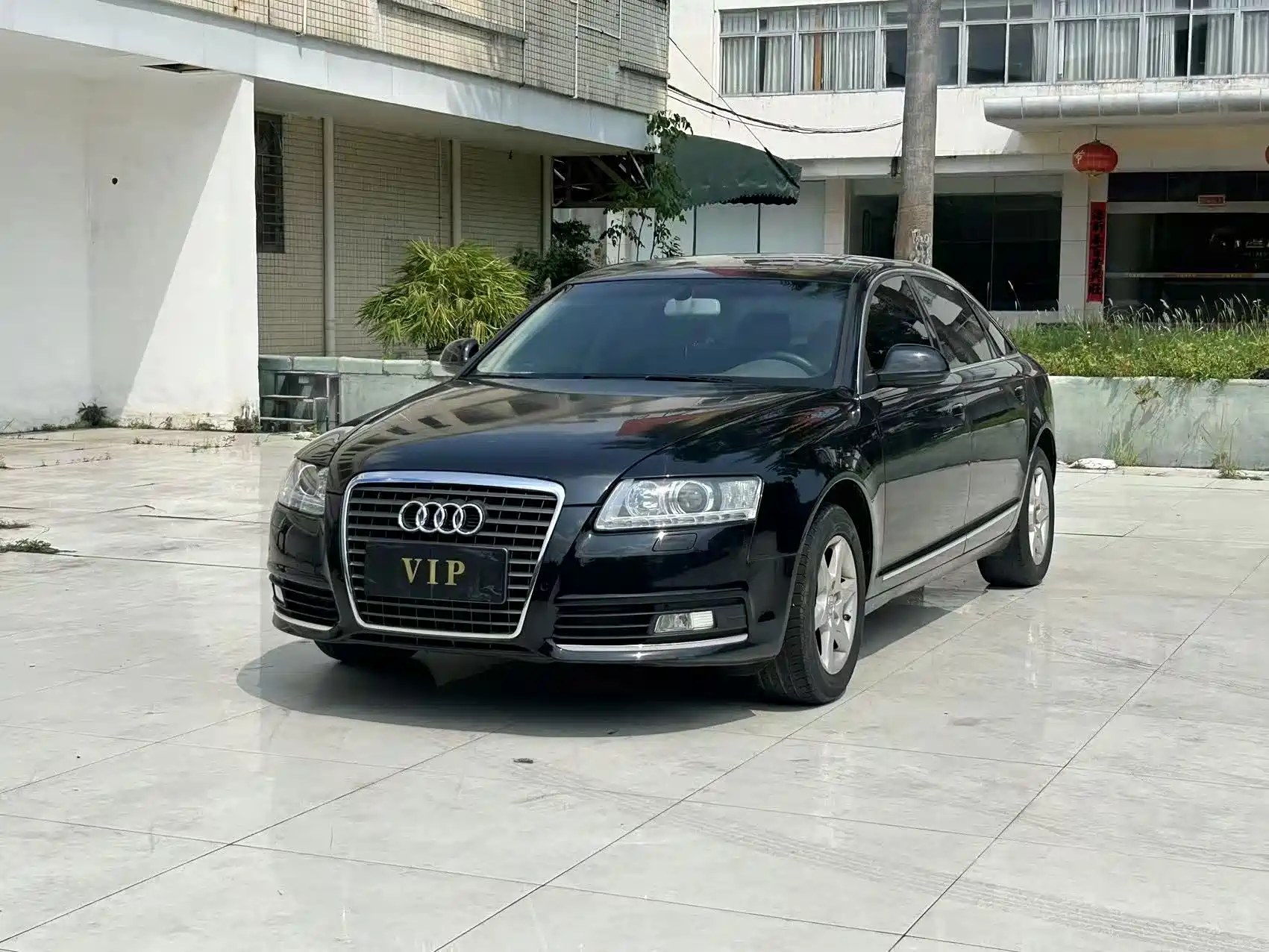 Фото 1 - Audi A6L