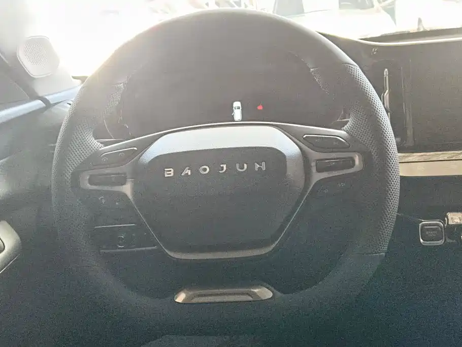 Baojun Valli 2022 2021 1.5T Yili Ranch CVT Luxury