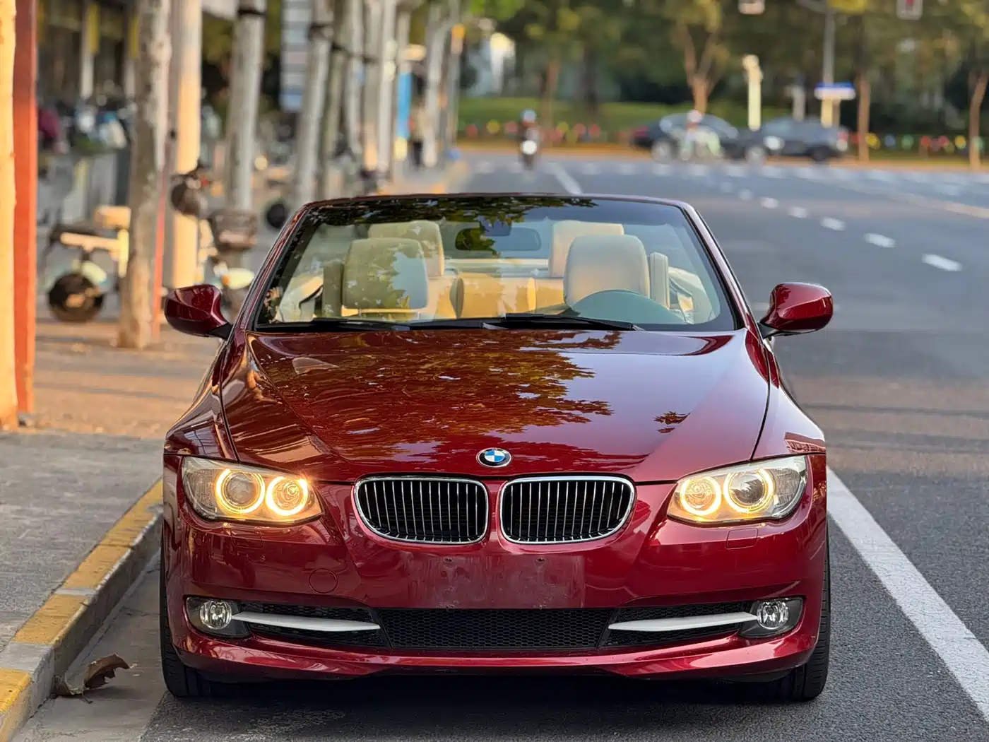 BMW 3 Series (Import) 2011 325i Convertible Coupe фото 2