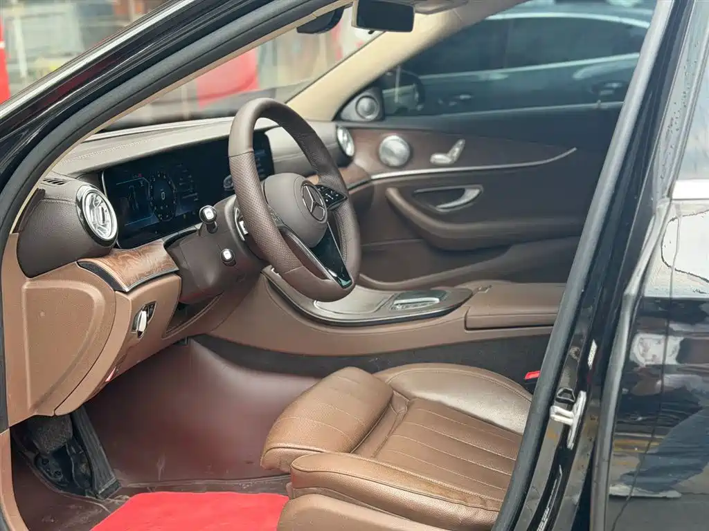 Mercedes-Benz E-Class 2016 E 200 L фото 6